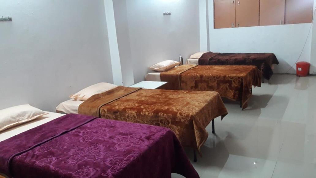 Allāhābād Junction Nityanand Bed & Breakfast エクステリア 写真